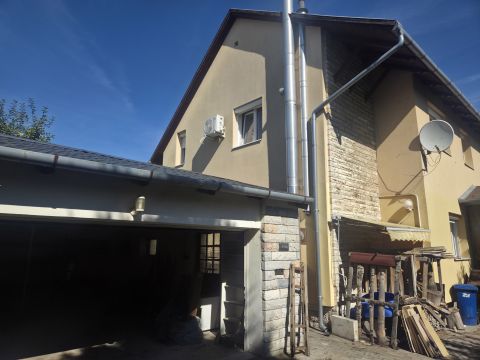 Kiadó Ház 2085 Pilisvörösvár 