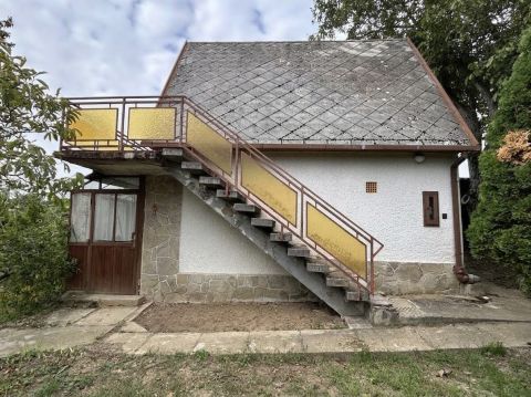 Eladó Ház 8900 Zalaegerszeg , Kivett zártkerti ingatlan a Géva-hegyen 