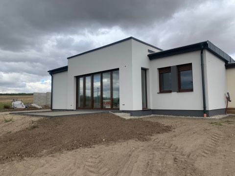 Eladó Ház 2943 Bábolna 