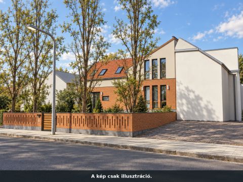Eladó Lakás 2600 Vác Duna-part közeli prémium otthon
