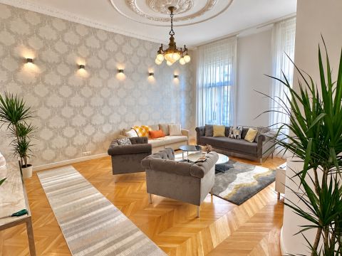 Eladó Lakás 1055 Budapest 5. kerület , Luxus lakás a Parlamenttől pár lépésre