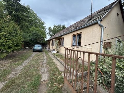 Eladó Ház 8086 Felcsút 