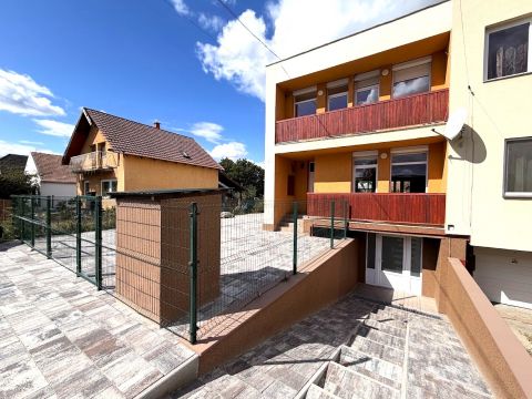 Eladó Ház 2315 Szigethalom , 2 generációnak azonnal kölztözhető !