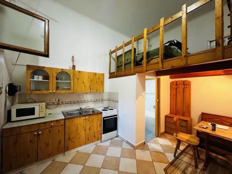 Eladó Lakás 1076 Budapest 7. kerület EGYETEMEK KÖZELÉBEN