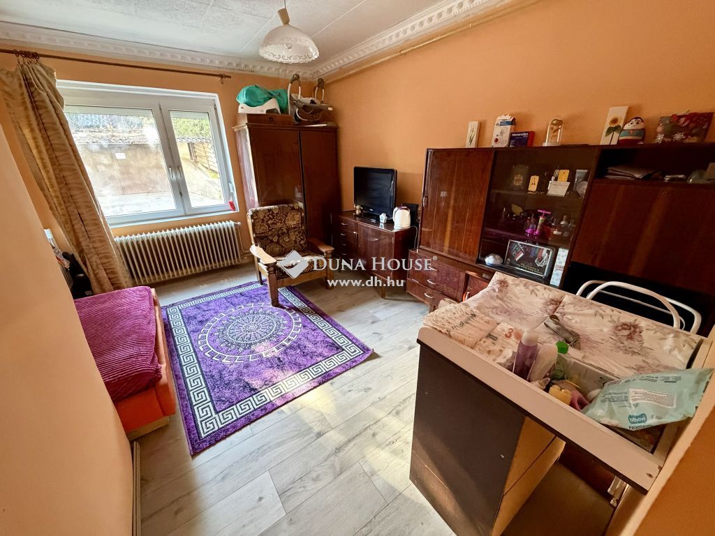 7691 Pécs — 1/18