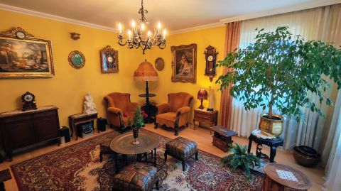 Eladó Lakás 6000 Kecskemét Belváros