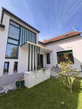 Eladó Lakás 6000 Kecskemét Belvárosi földszinti, prémium lakás eladó 4 lakásos házban