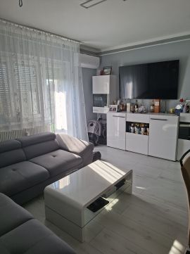Eladó Lakás 8100 Várpalota , Várpalota
