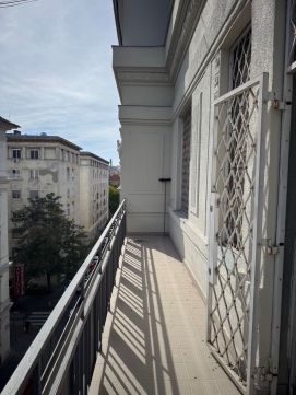 Eladó Lakás 1055 Budapest 5. kerület  Budapest 5. ker. - Azonnali visszabérléssel - BUY TO RENT