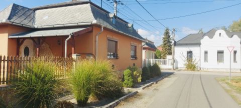 Eladó Ház 3000 Hatvan 