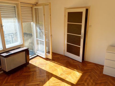 Eladó Lakás 7624 Pécs 