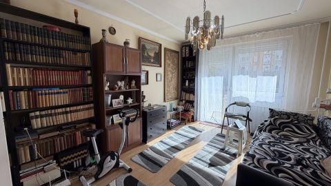 Eladó Lakás 1195 Budapest 19. kerület , Kispest népszerű lakótelepén, remek lokációban!