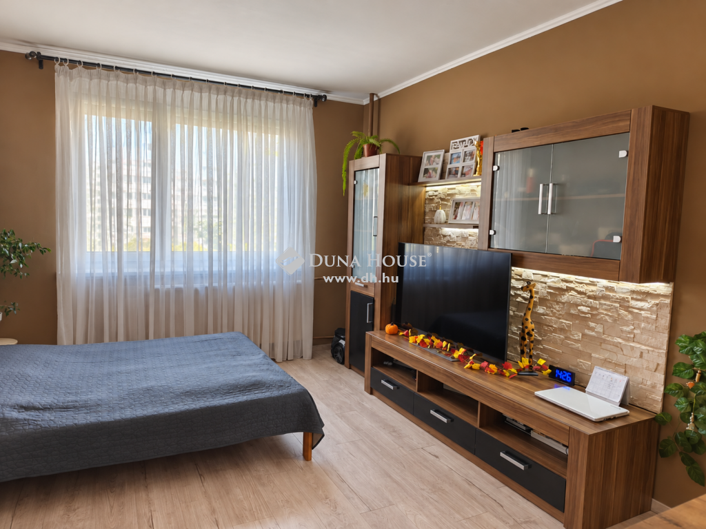 8200 Veszprém , Stromfeld u. — 1/11