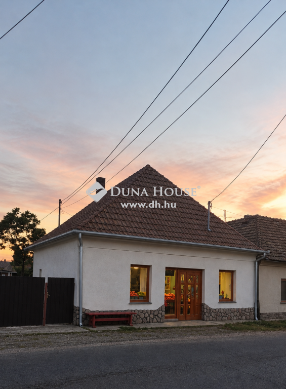 2635 Vámosmikola , Központban — 1/6