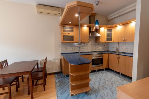 Eladó Lakás 8000 Székesfehérvár 