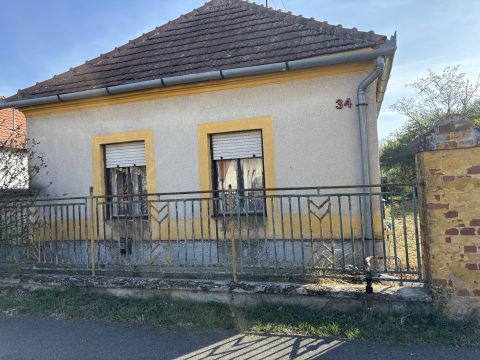 Eladó Ház 9643 Jákfa , Jákfa