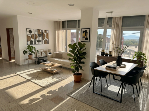 Eladó Iroda 2120 Dunakeszi 