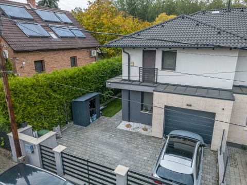 Eladó Ház 1162 Budapest 16. kerület , Debrecen utca